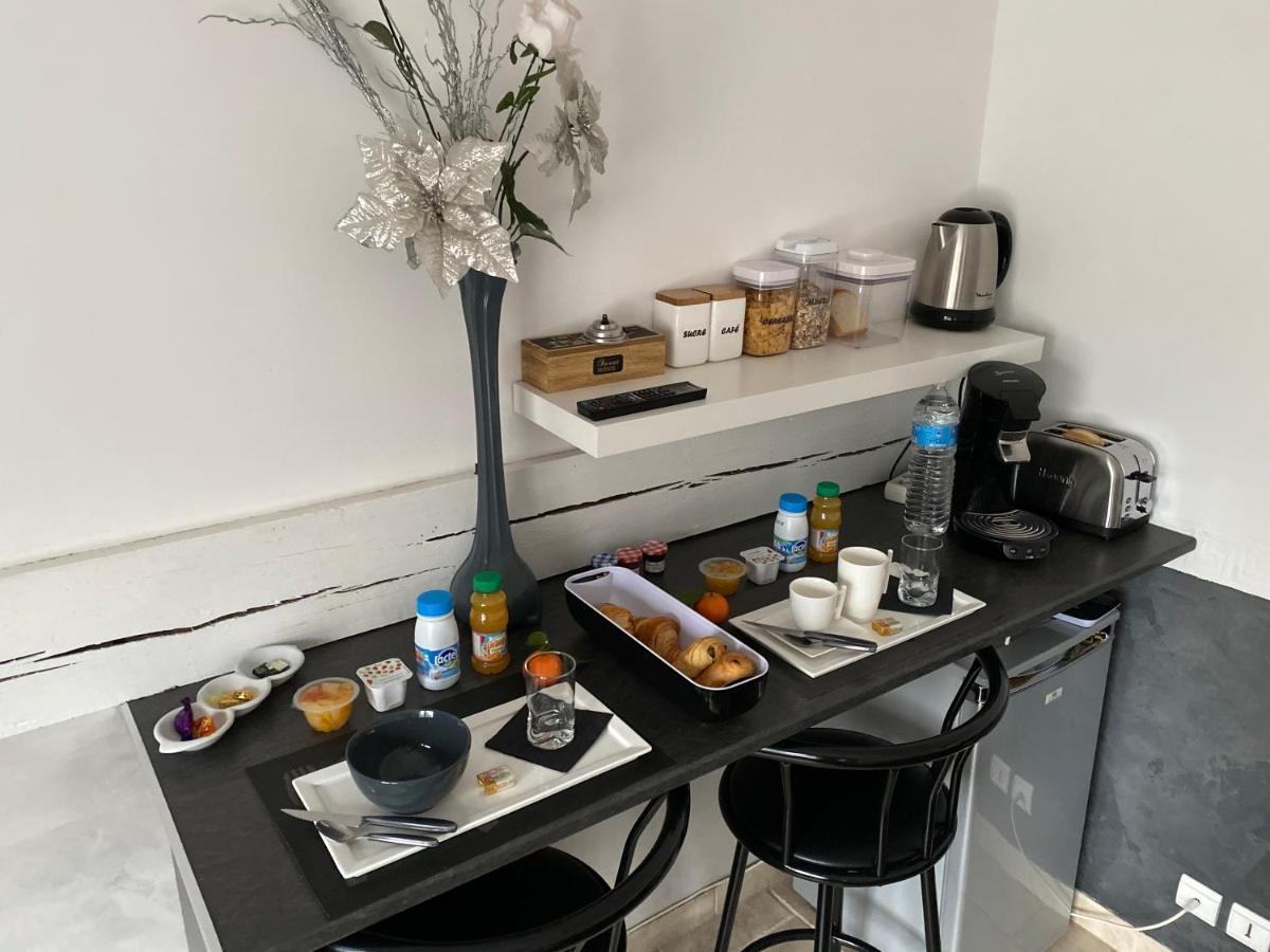 Le Beauvaisis Acomodação com café da manhã Esches Exterior foto